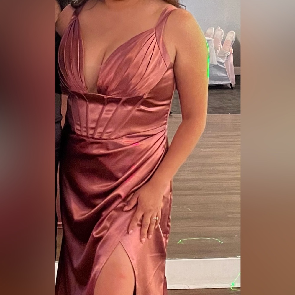 Gorgeous dress 👗😍 worn once only for a couple of hours